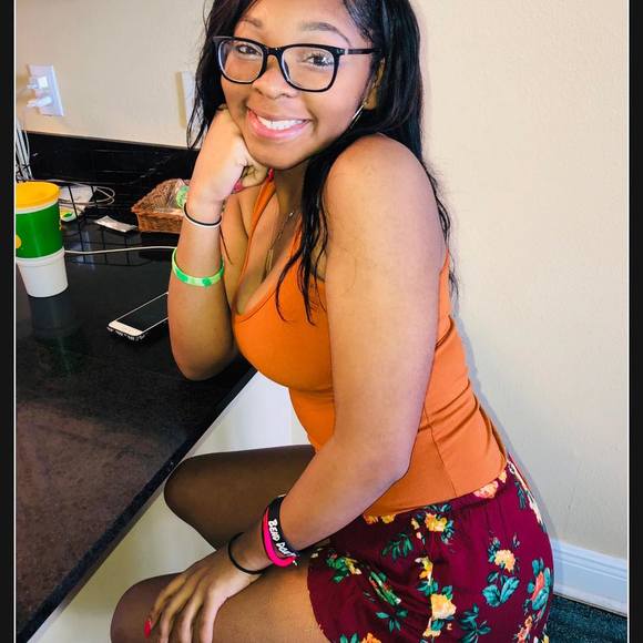 amya_suggs